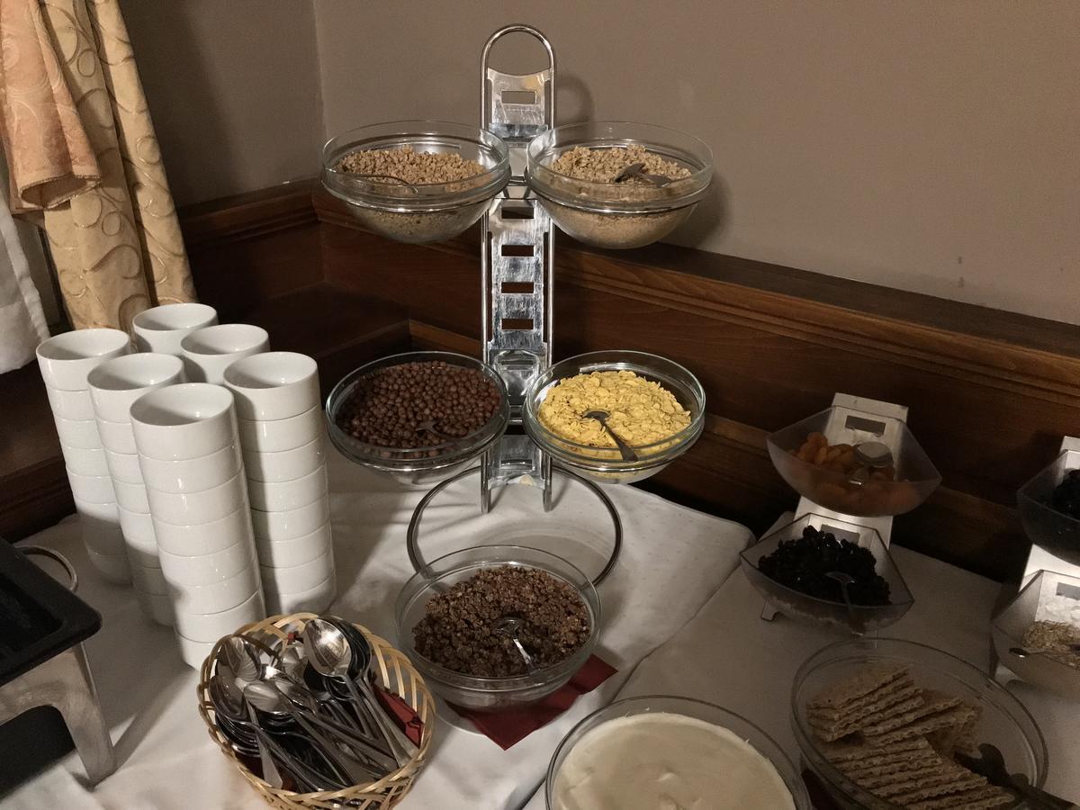 Hotel Zlata Stika 파르두비체 외부 사진